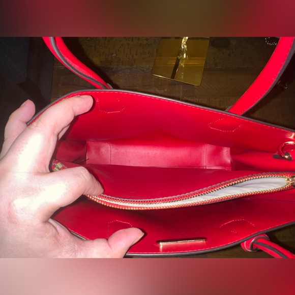 Michael Kors Vibrant Red Bag - Picture 4 of 11